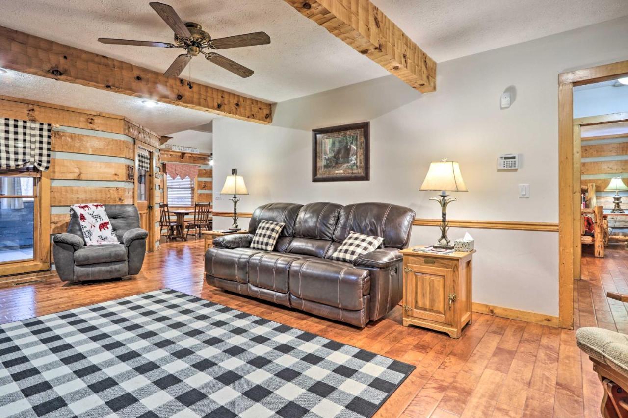 Pigeon Forge Cabin With Hot Tub, 12 Mi To Dollywood! Luaran gambar